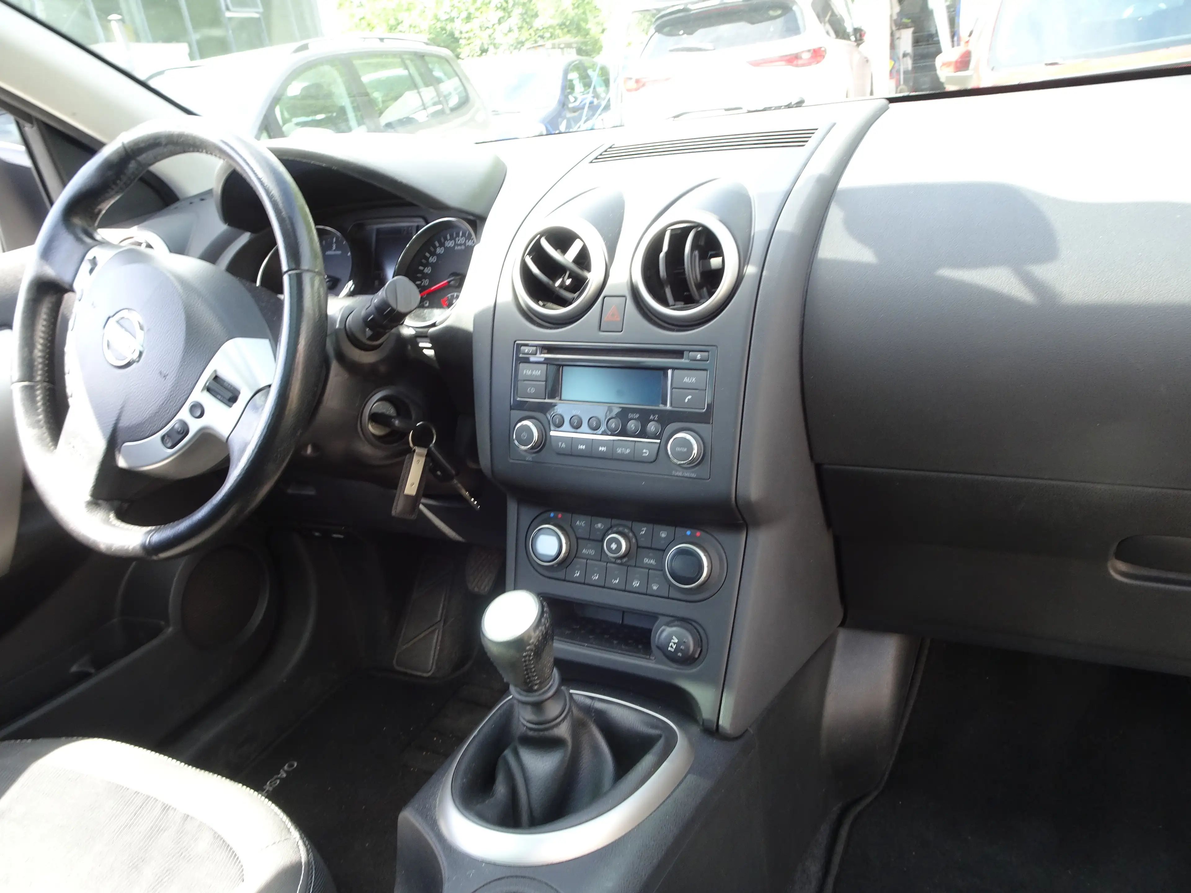 Nissan Qashqai Acenta-1 hand-SHG-96kw-1,6L-Tempo-Panorama-Klimaaut-top 1A-12 Mona-Garantie-USW. — photo 15