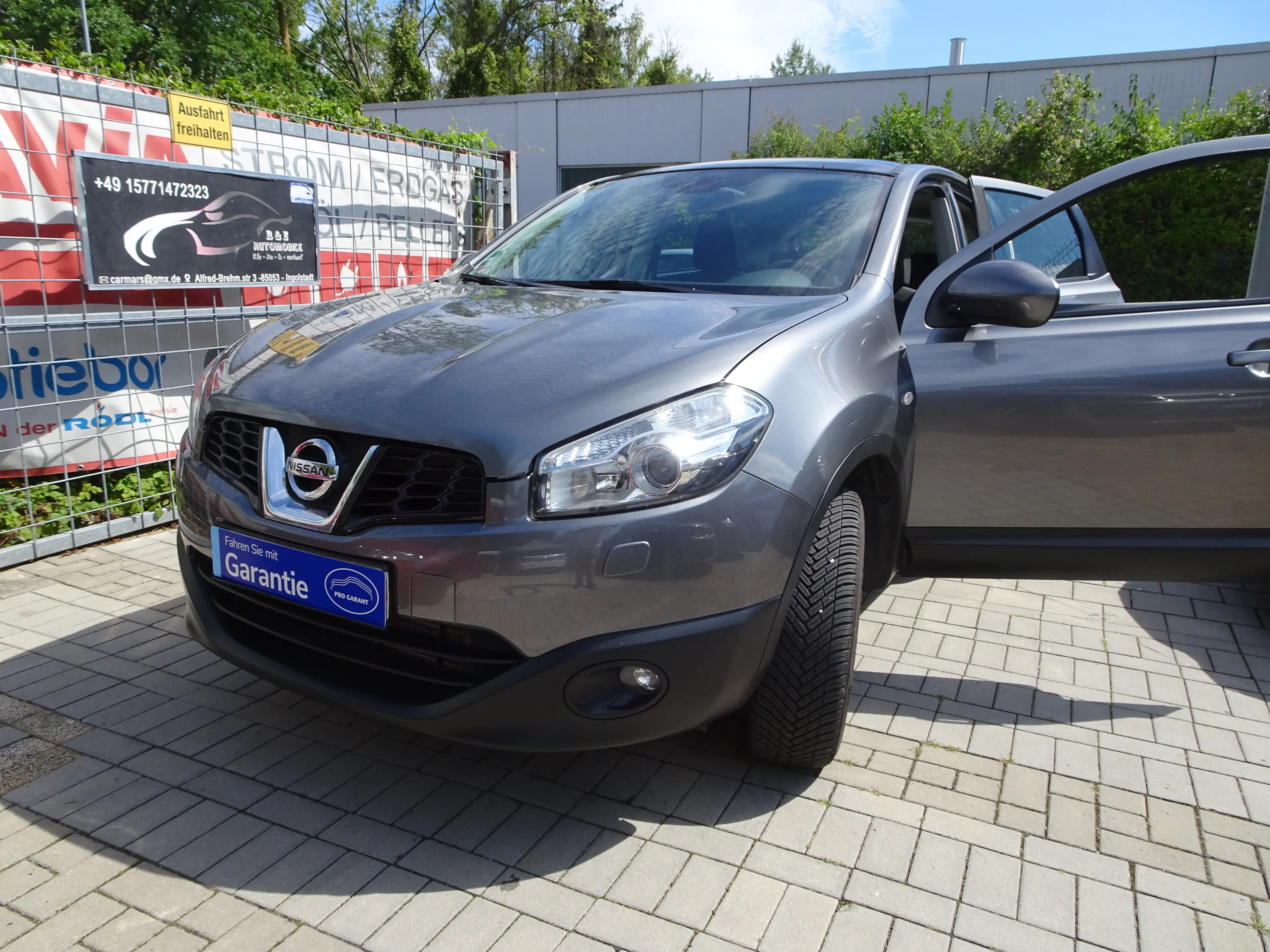 Nissan Qashqai Acenta-1 hand-SHG-96kw-1,6L-Tempo-Panorama-Klimaaut-top 1A-12 Mona-Garantie-USW.