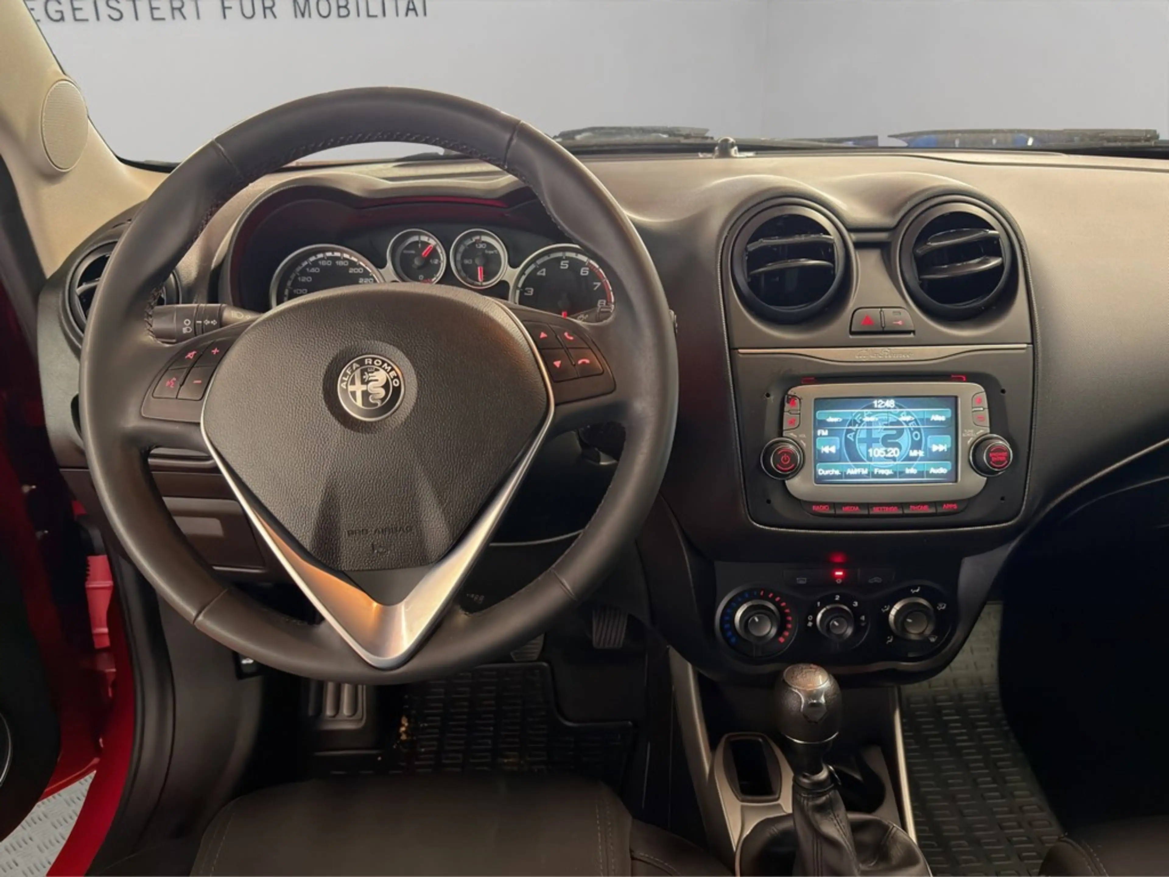 Alfa Romeo MiTo 1.4 PDC SzHzg Klima — photo 14