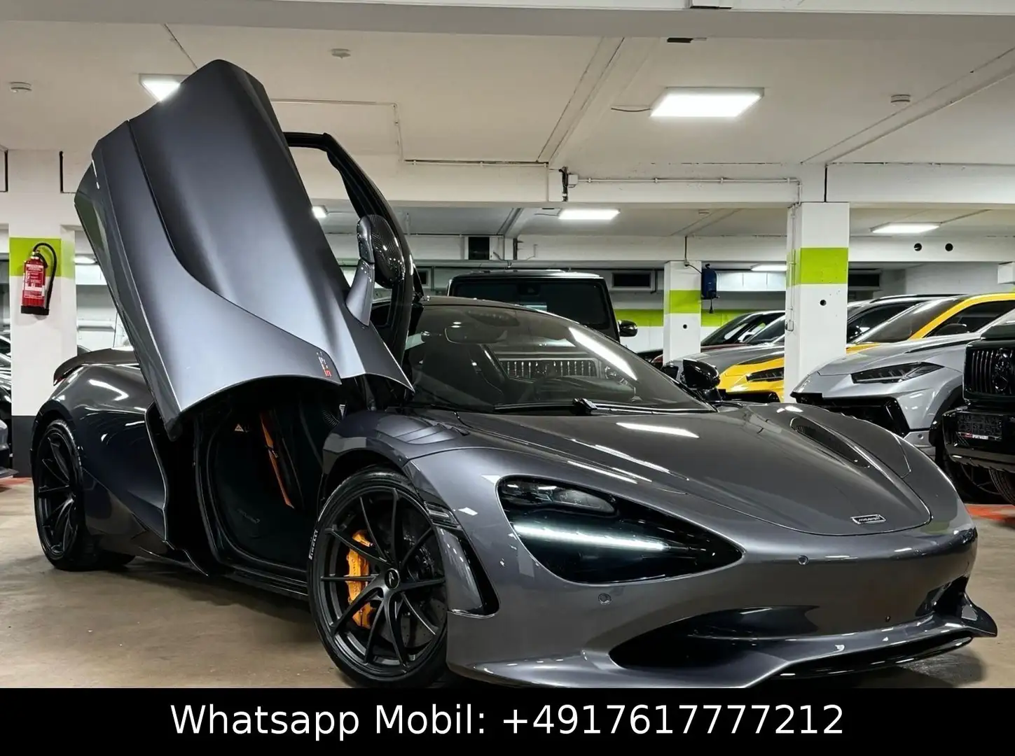 McLaren 750S COUPE MY25 CARBON EXT&INT B&W LIFT FULLOPT! Grau - 1
