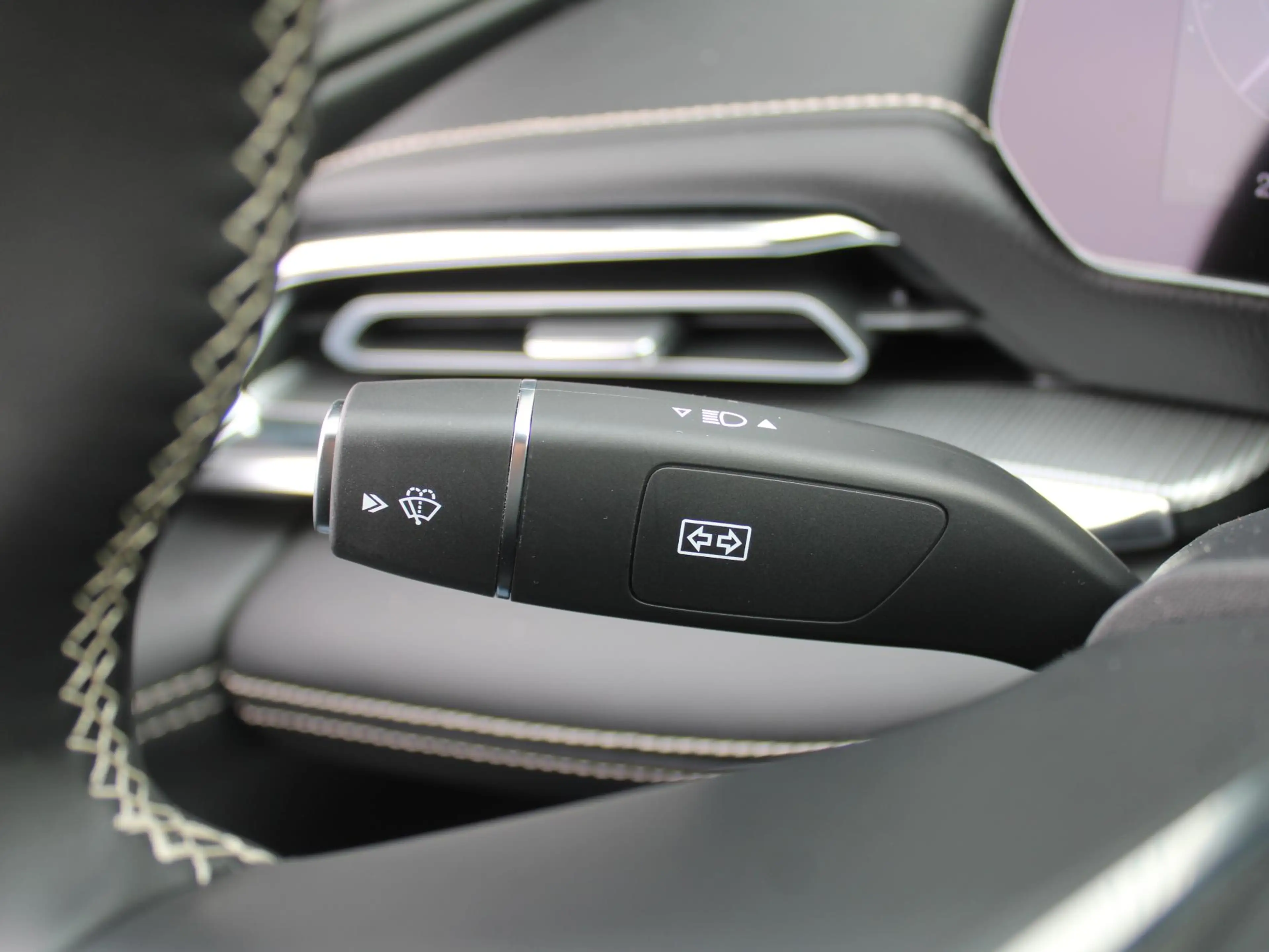 Mazda 6e Takumi Long Range 80 kWh | Stuur-/stoelverwarming — photo 10