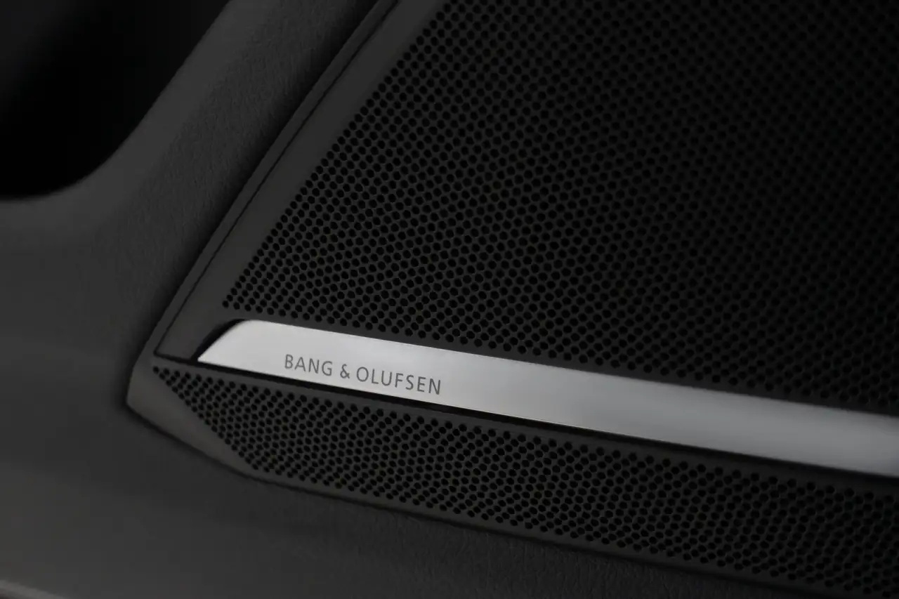 Audi RS6 PERFORMANCE V-MAX 305 DRC CERAMIC-BRAKES TETTO B&O HUD 5YEAR WARRANTY, миниатюра 14