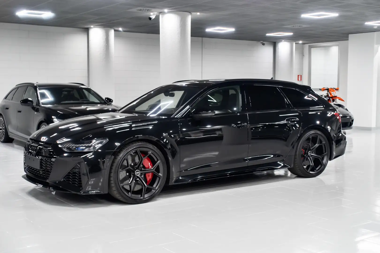 Audi RS6 PERFORMANCE V-MAX 305 DRC CERAMIC-BRAKES  TETTO  B&O HUD 5YEAR WARRANTY Schwarz - 1