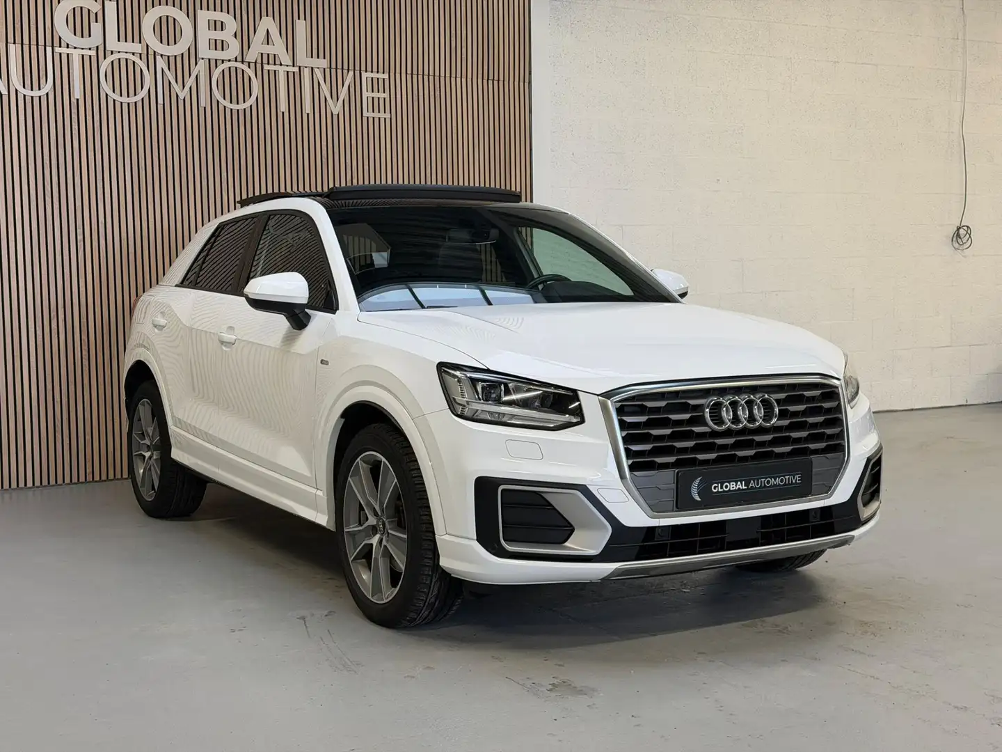 Audi Q2 35 TFSI CoD S LINE - SCHUIFDAK Blanc - 2