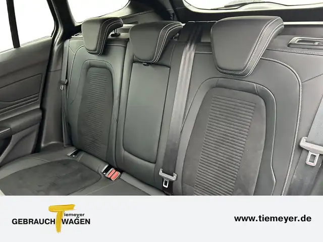 Ford Focus view 11