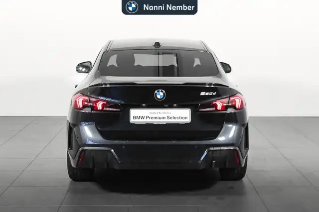 BMW 2 Series view 4