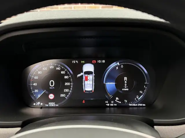 Volvo V90 view 8