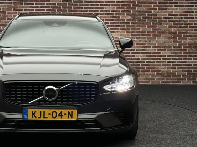 Volvo V90 view 15