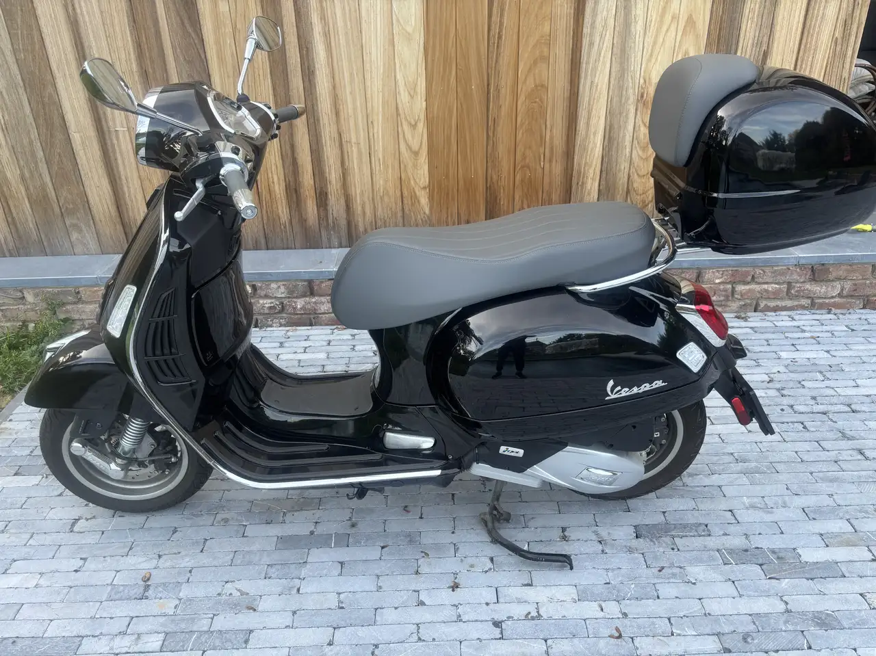 Vespa GTS 125