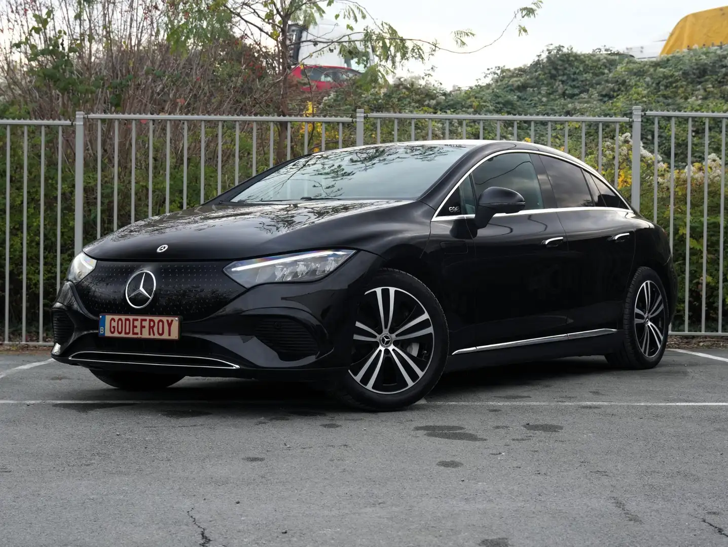 Mercedes-Benz EQE 300 Business Edition Noir - 2