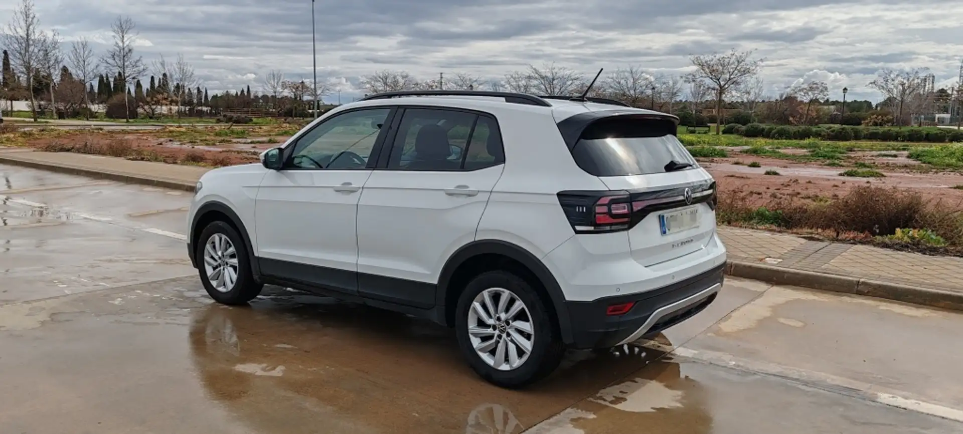 Volkswagen T-Cross 1.0 TSI Advance 81kW - 2