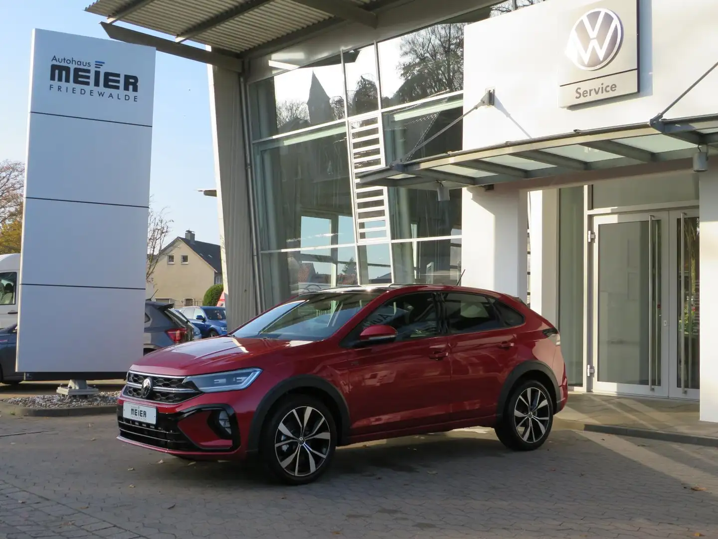 Volkswagen Taigo 1.0TSI R-Line DSG Panorama APP Kamera ACC Rot - 2