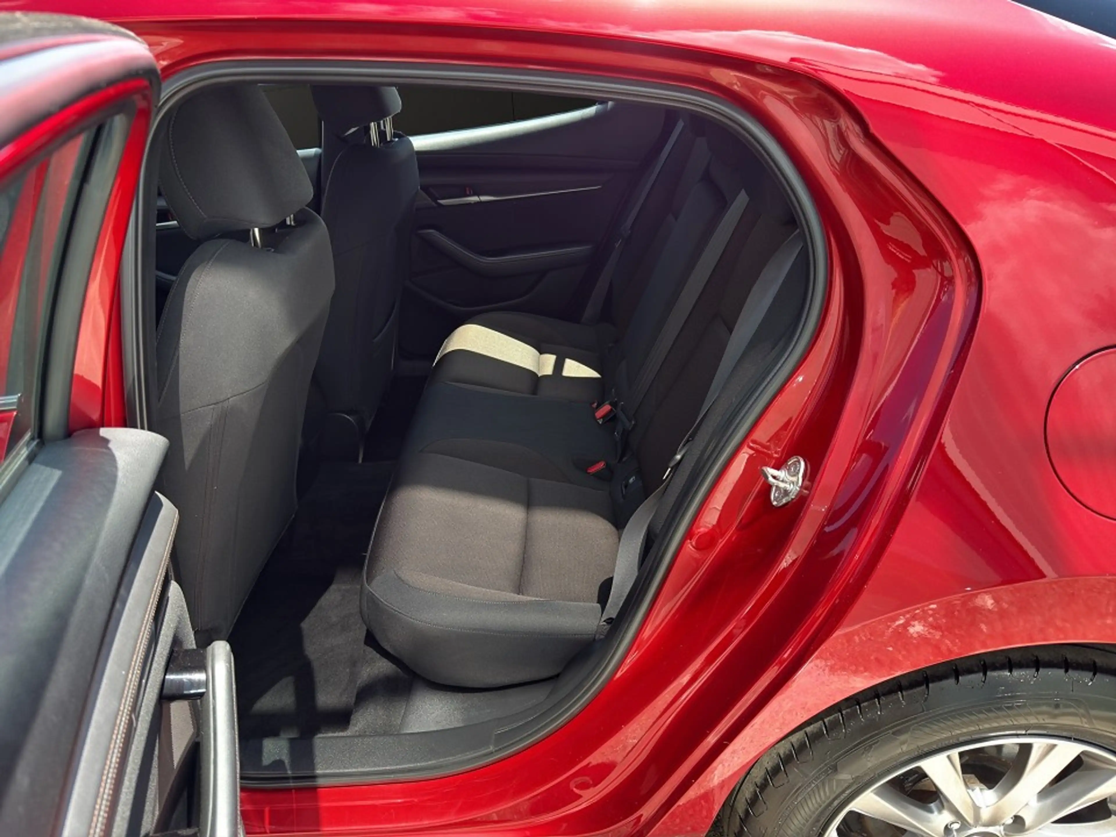 Mazda 3 116PS AT+ ACAA+KLIMA+NAVI+MRCC+EPH+LED+RADIO+BLUET — photo 8