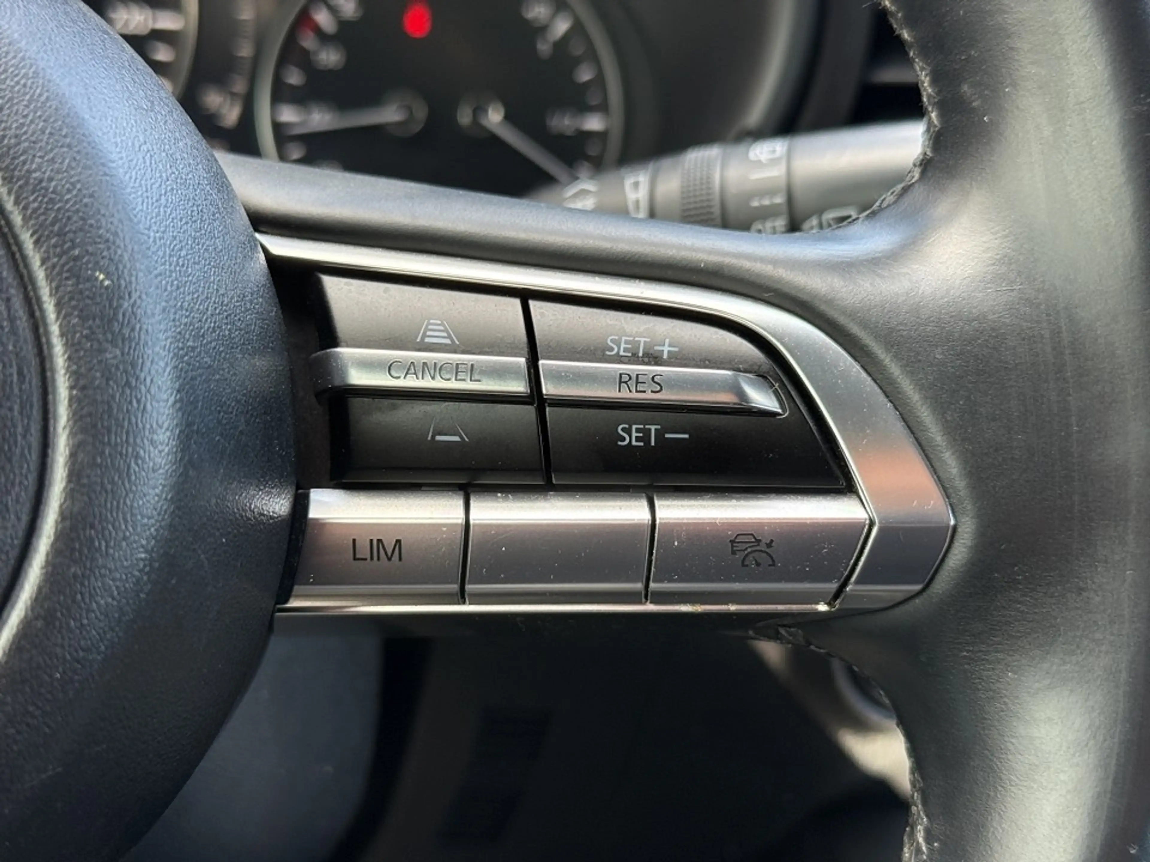 Mazda 3 116PS AT+ ACAA+KLIMA+NAVI+MRCC+EPH+LED+RADIO+BLUET — photo 13