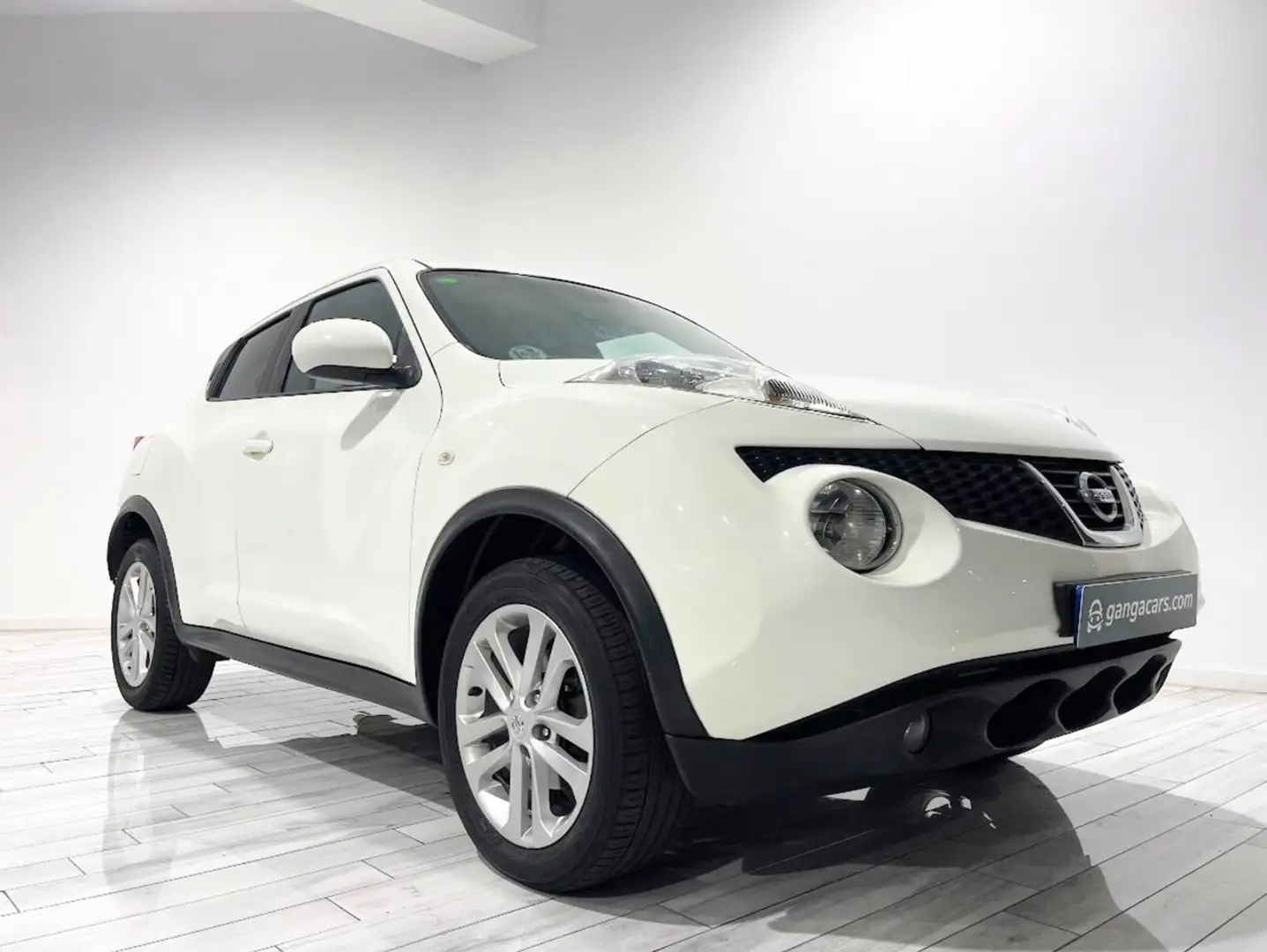 Nissan Juke 1.6i Acenta Weiß - 2
