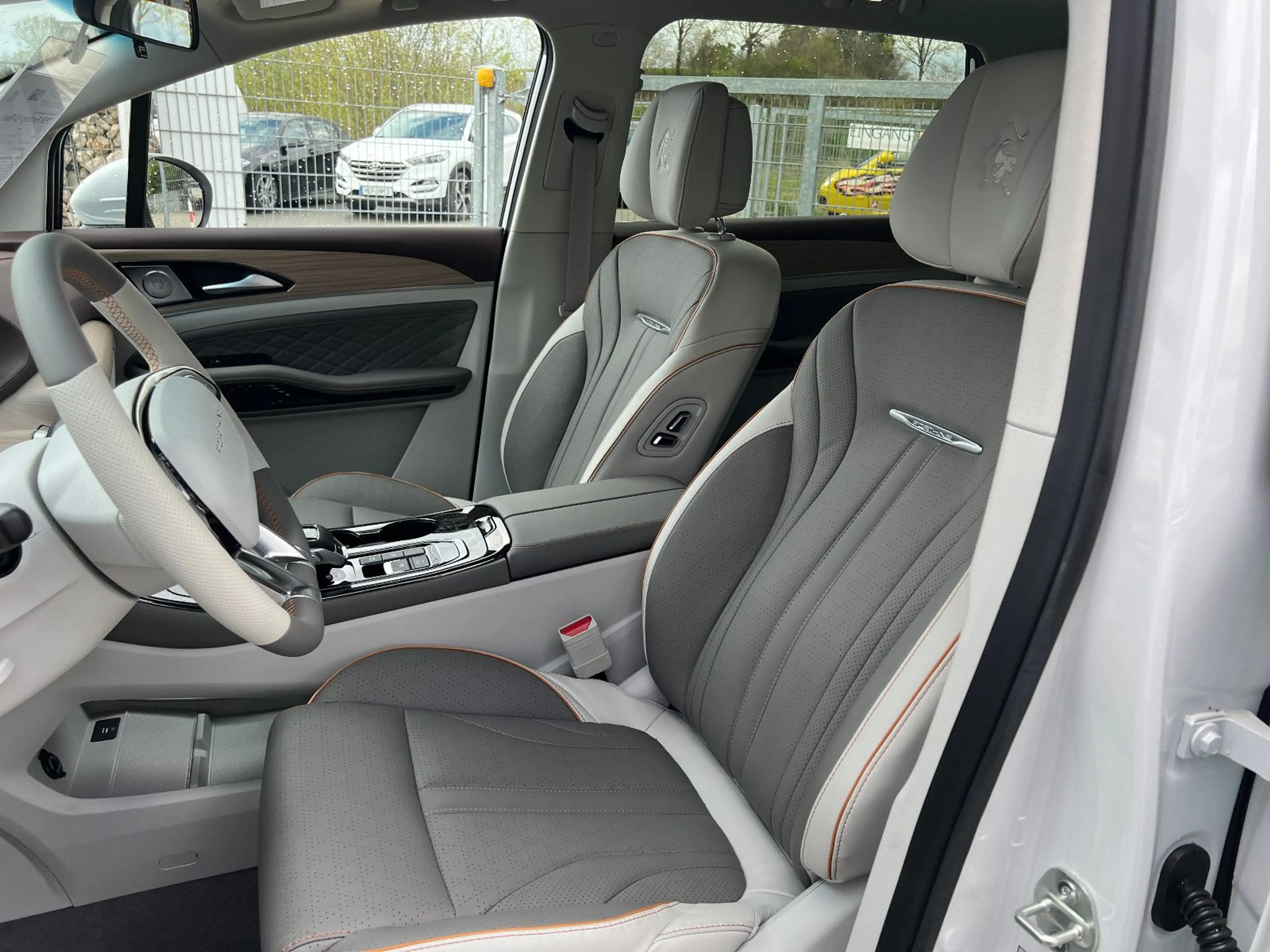 DFM Forthing 4 U-Tour inkl. Autogasanlage (LPG) — photo 12