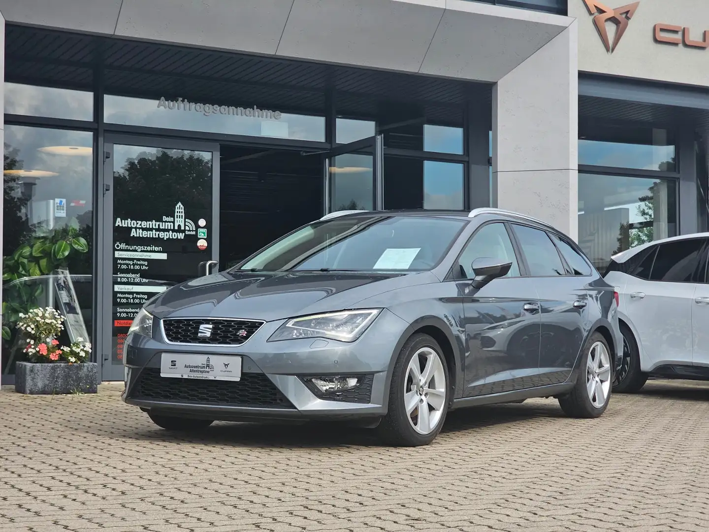 SEAT Leon ST FR Grau - 2