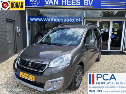 Peugeot Partner Tepee 1.2 PureTech Allure 110 pk navigatie en airc