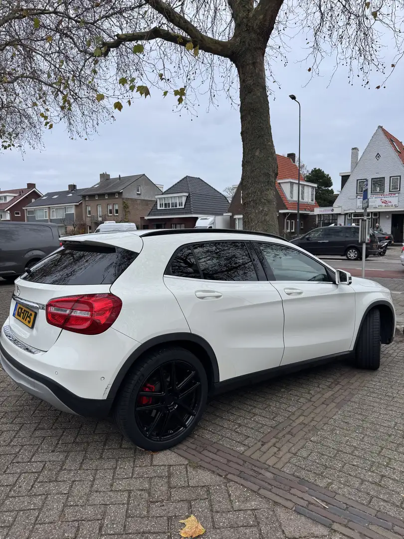 Mercedes-Benz GLA 200 Ambition Wit - 2