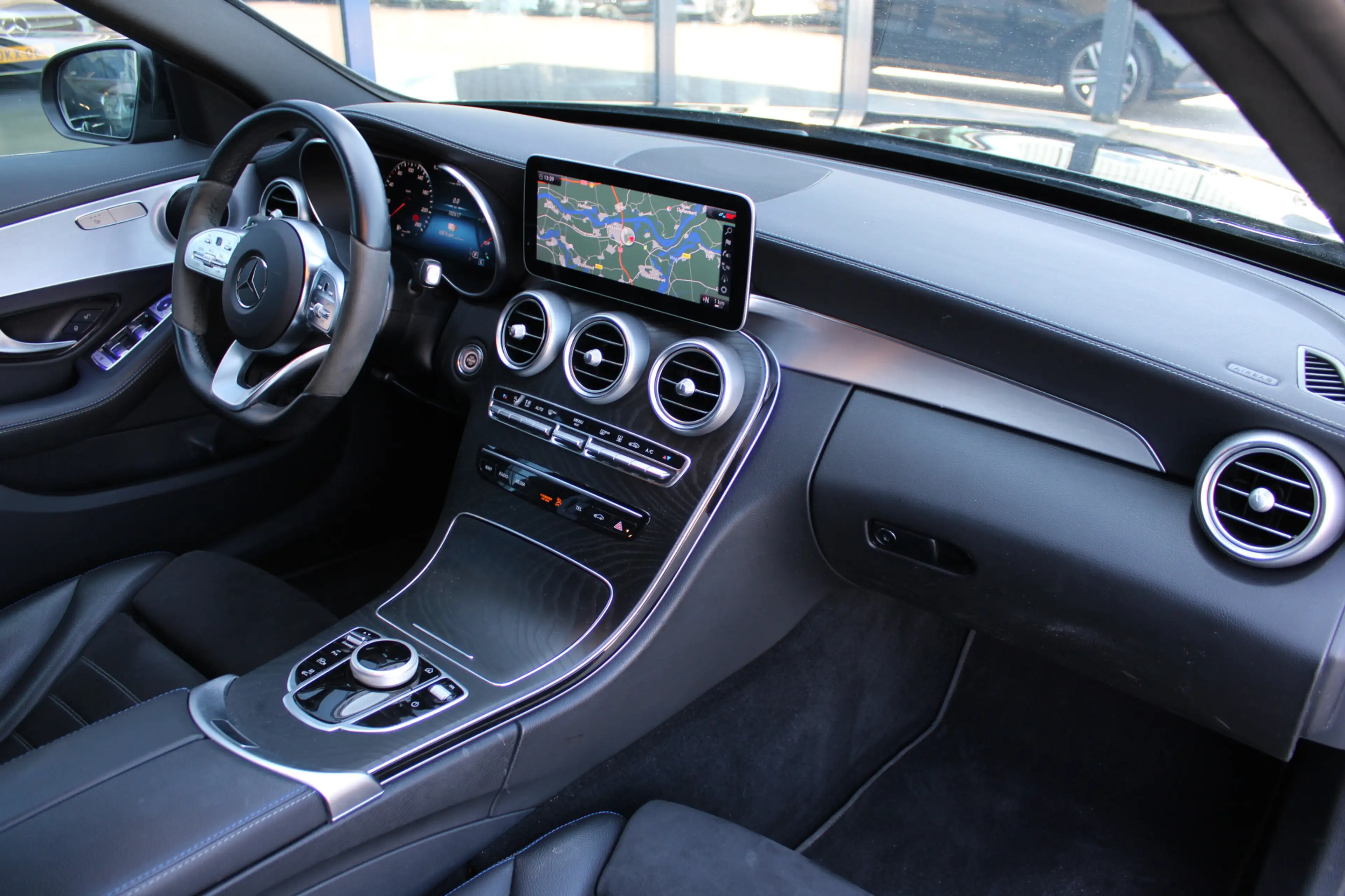 Mercedes-Benz C 300 Estate 300e AUT9 AMG Limited NIGHT PAKKET SFEER VI — photo 10