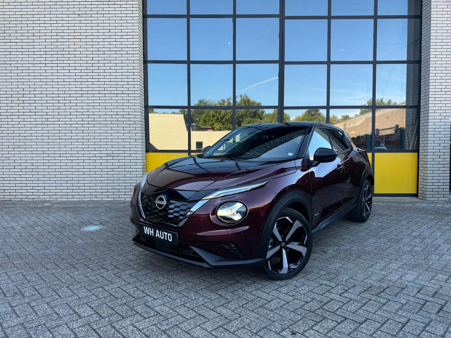 Nissan Juke 1.6 Hybrid Tekna, Vol Leer Stoel en stuurwielverwa Rot - 1