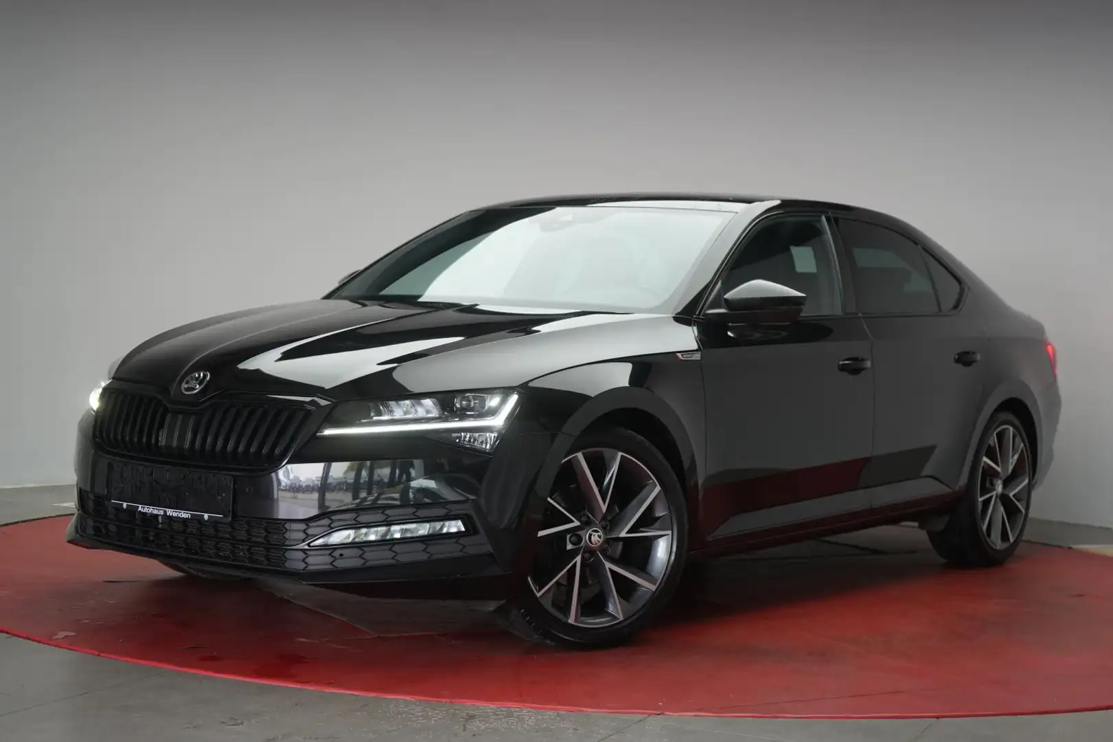 Skoda Superb 2.0 TDI DSG Sportline Navi/Temp/Virtual/ Schwarz - 2
