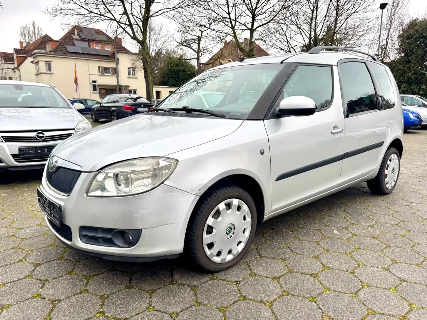 Skoda Roomster Comfort 1,4TDI *SHZG+Klima+PDC* Silber - 2