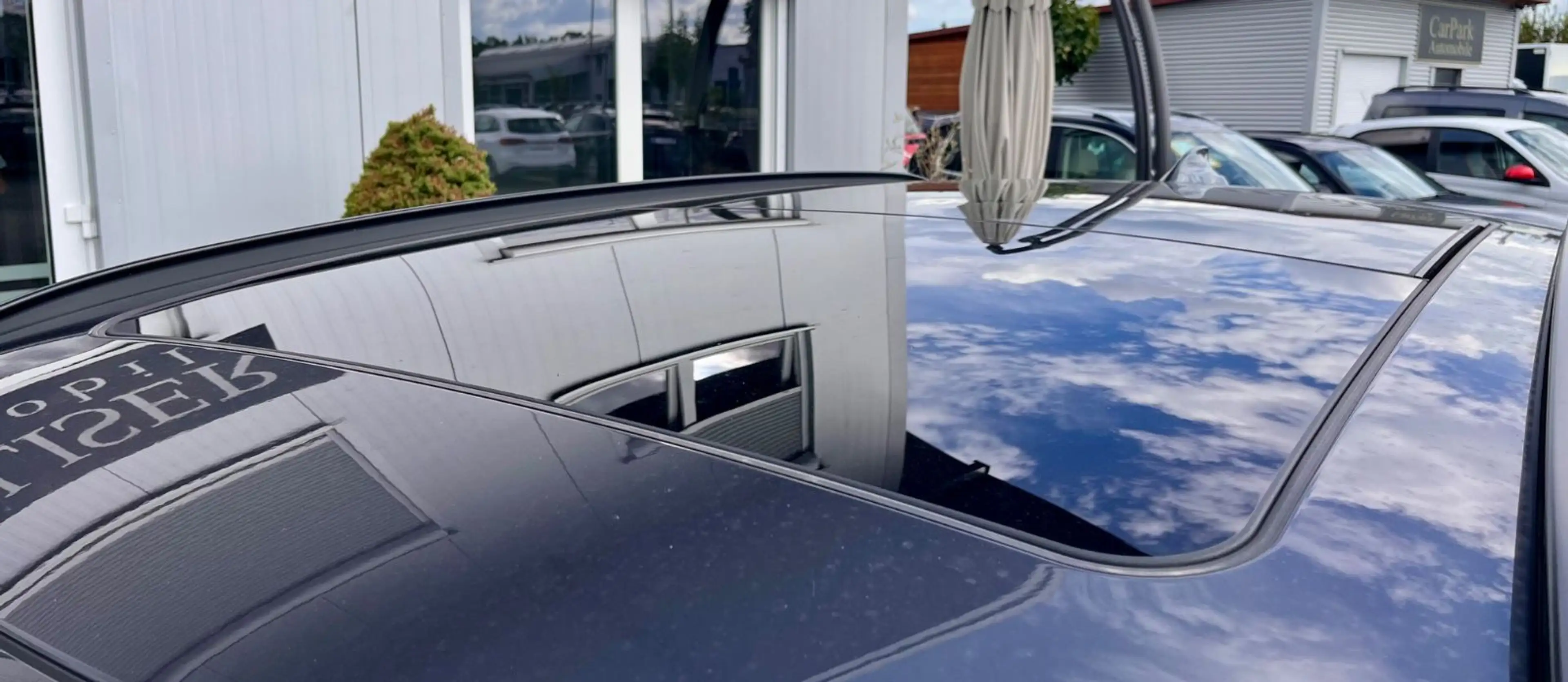 BMW 220 i Active Tourer Sport Line Aut.|Panorama|Navi — photo 10