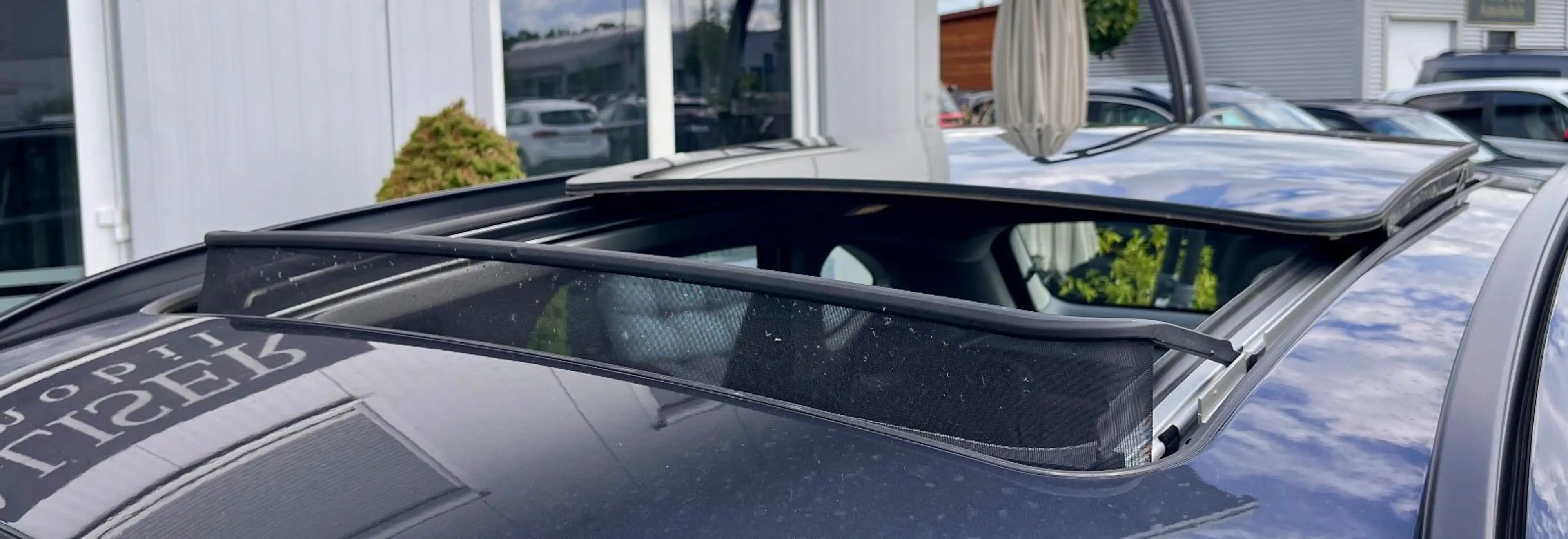 BMW 220 i Active Tourer Sport Line Aut.|Panorama|Navi — photo 11