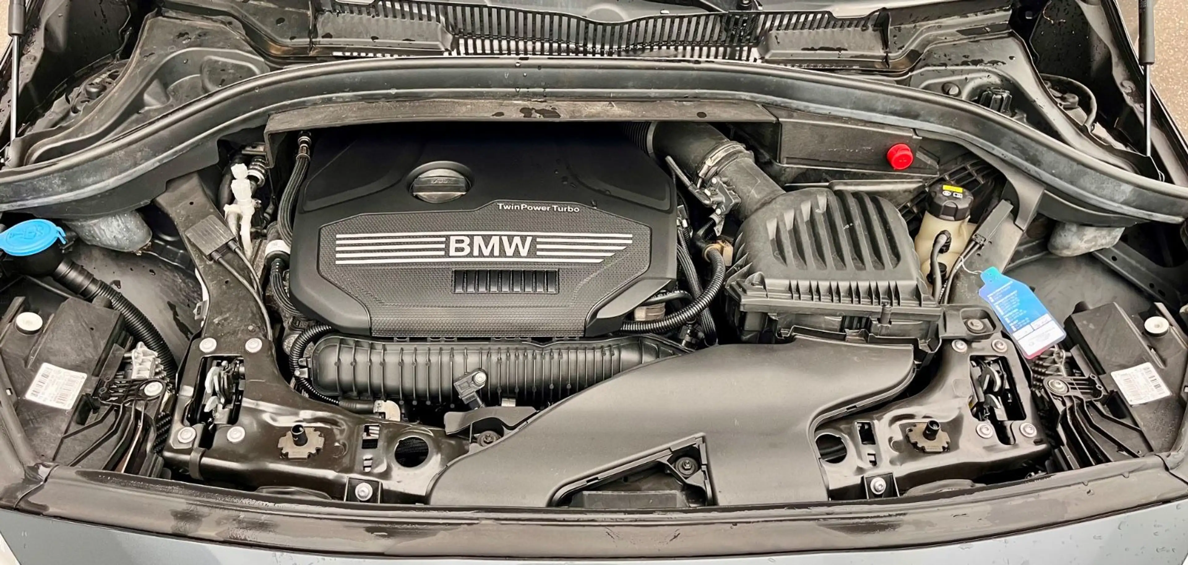 BMW 220 i Active Tourer Sport Line Aut.|Panorama|Navi — photo 14
