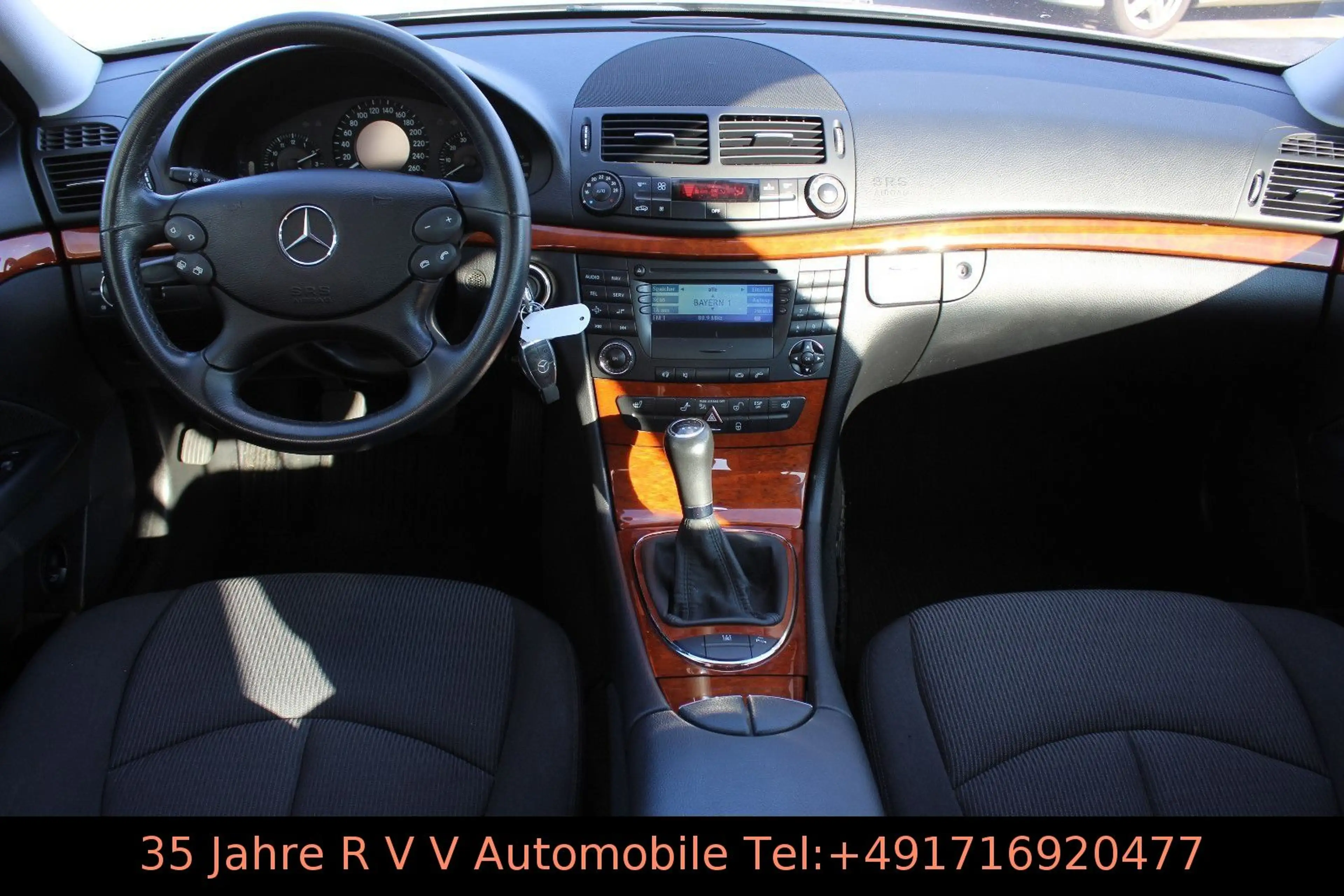Mercedes-Benz E 200 Kompressor, Scheckheftgepflegt, TÜV neu — photo 7