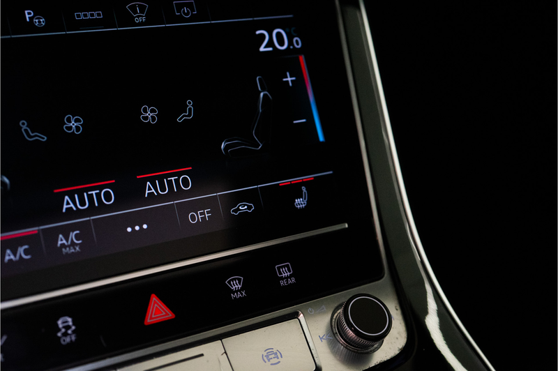 Audi Q7 4.0 TFSI SQ7 quattro 7p. 508PK | Pano | B&O | Carb — photo 46