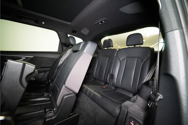 Audi Q7 4.0 TFSI SQ7 quattro 7p. 508PK | Pano | B&O | Carb — photo 30