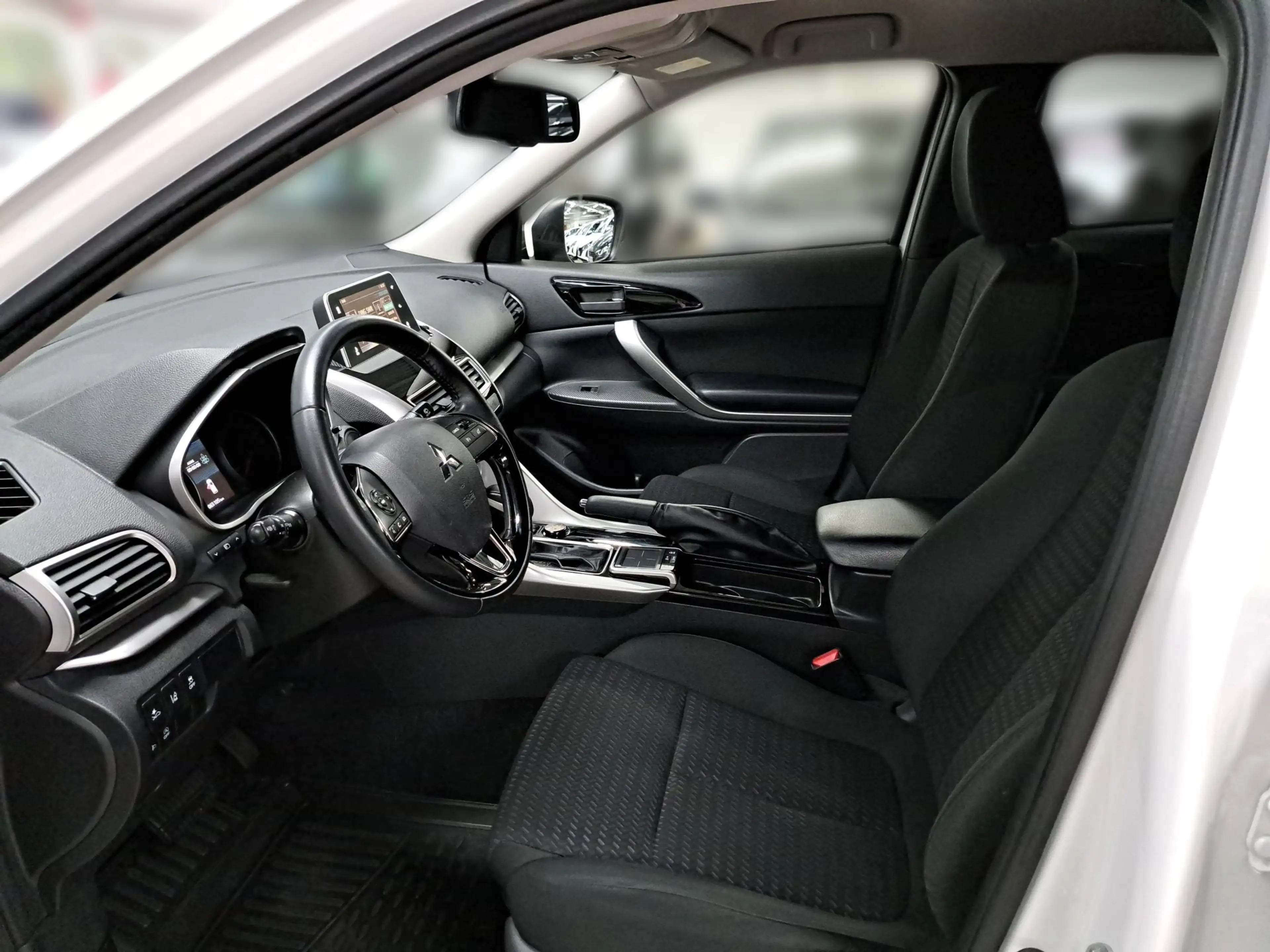 Mitsubishi Eclipse Cross Diamant Edition 2WD — photo 8
