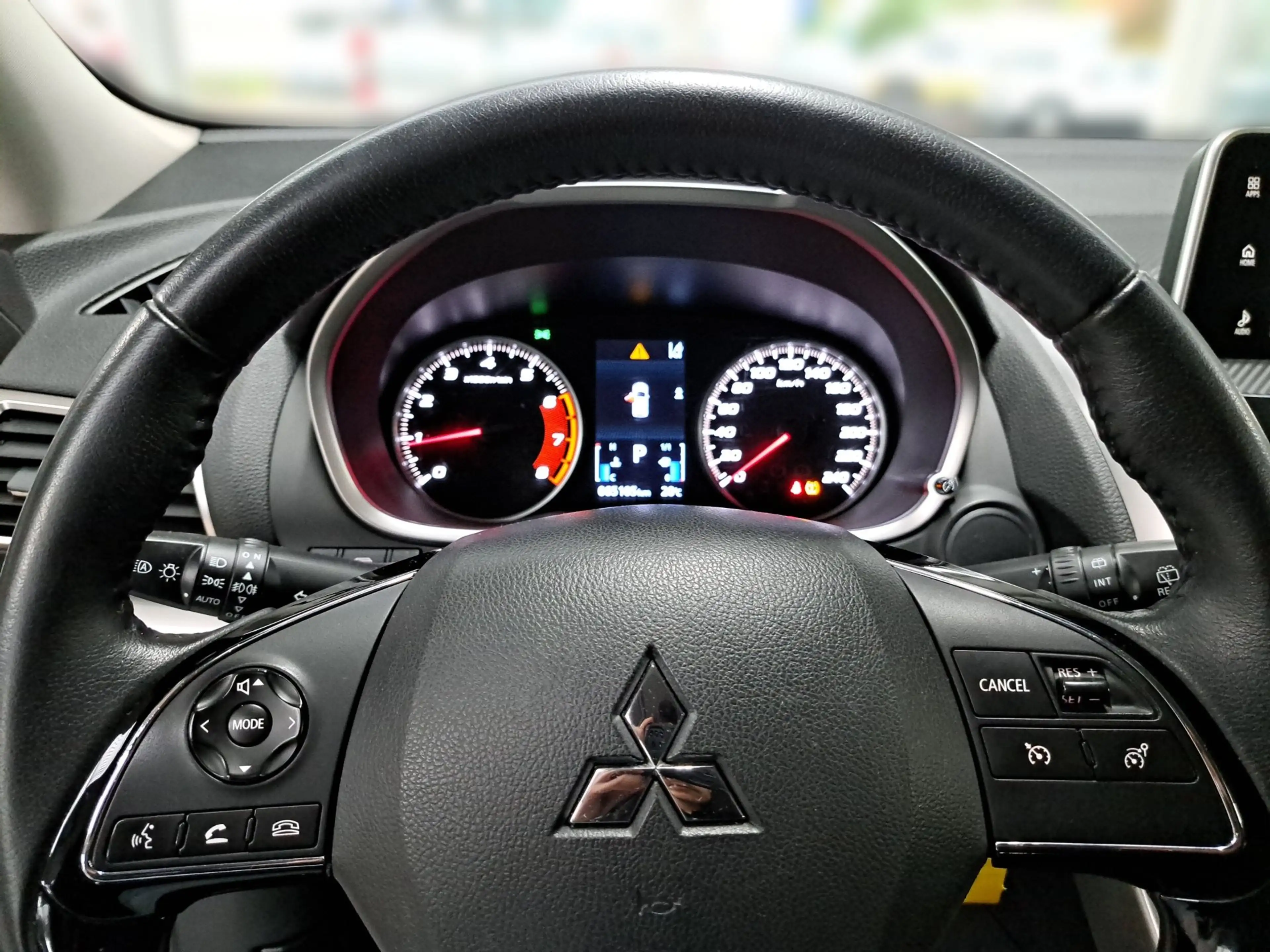 Mitsubishi Eclipse Cross Diamant Edition 2WD — photo 11