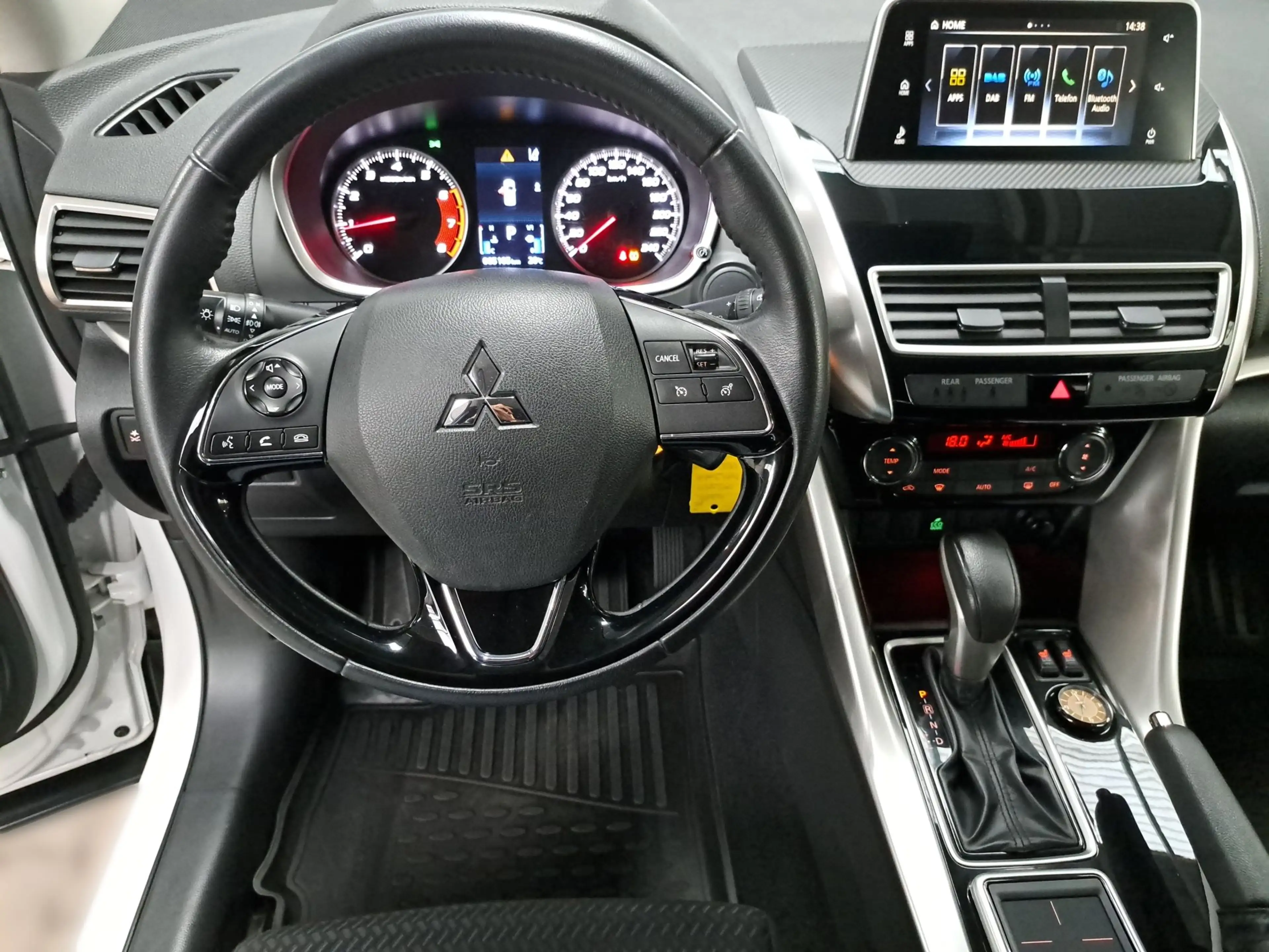 Mitsubishi Eclipse Cross Diamant Edition 2WD — photo 10
