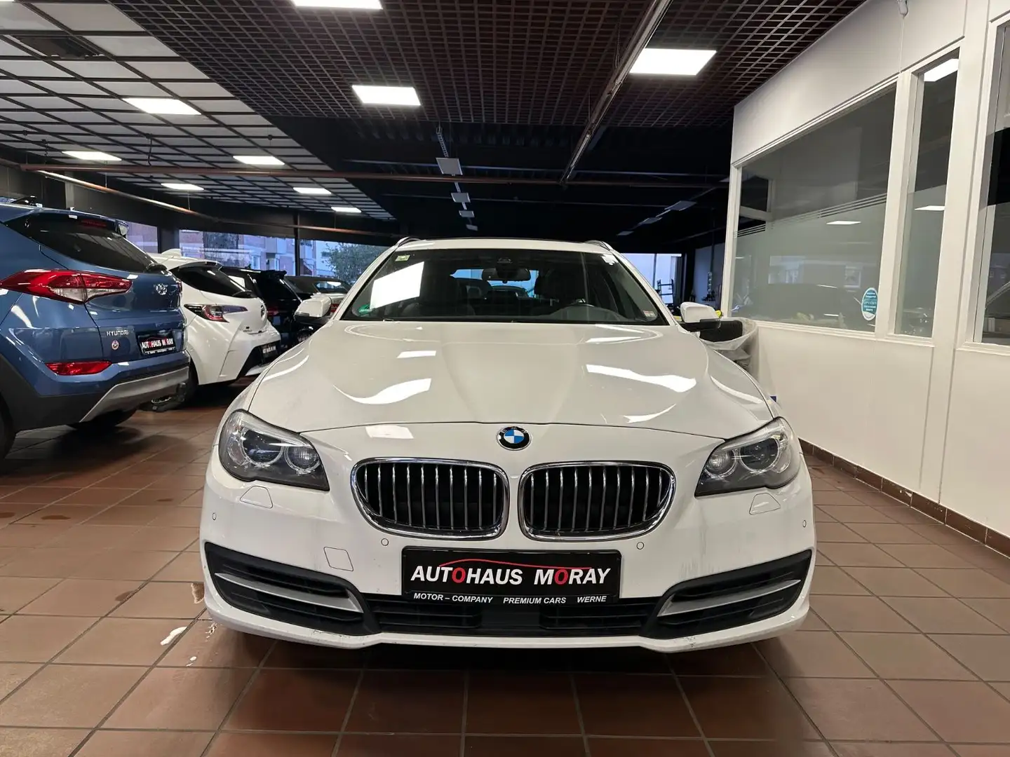 BMW 535 d xDrive T., Pano., Leder, Head-up, Kamera Blanc - 2