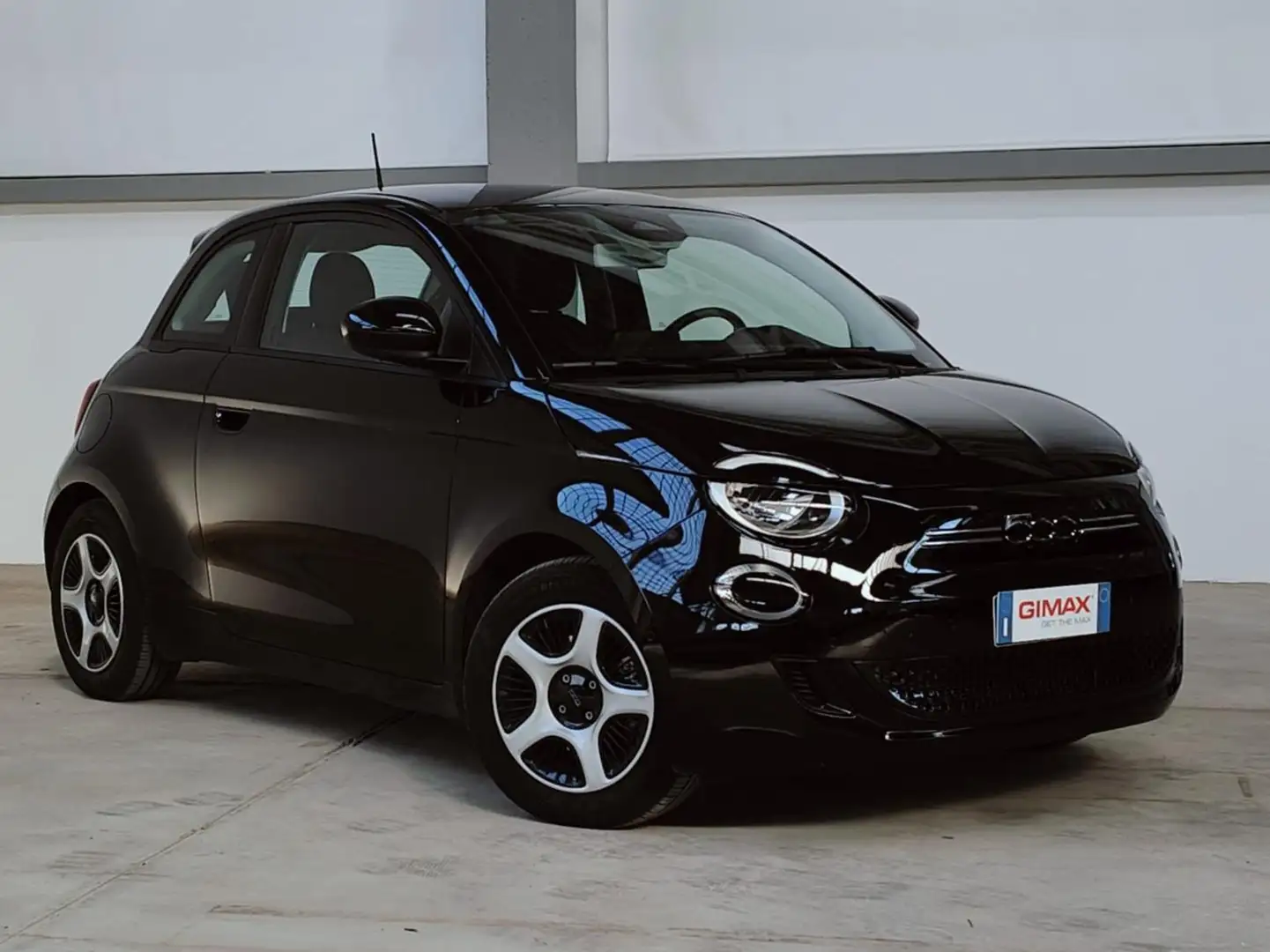 Fiat 500 Passion Berlina 42 kWh Zwart - 1