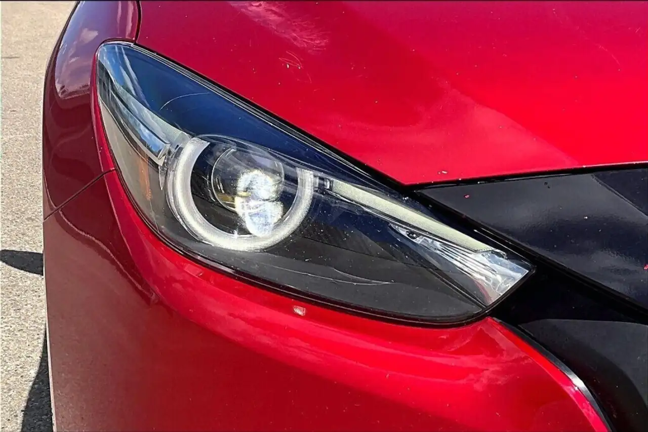 Mazda 3 снимка Mazda 3