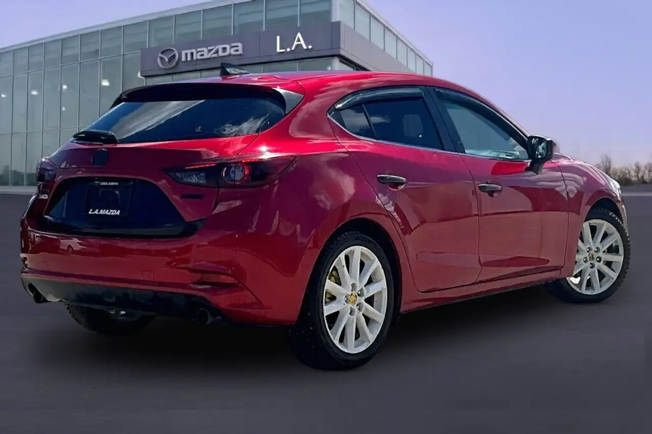 Mazda 3 снимка Mazda 3