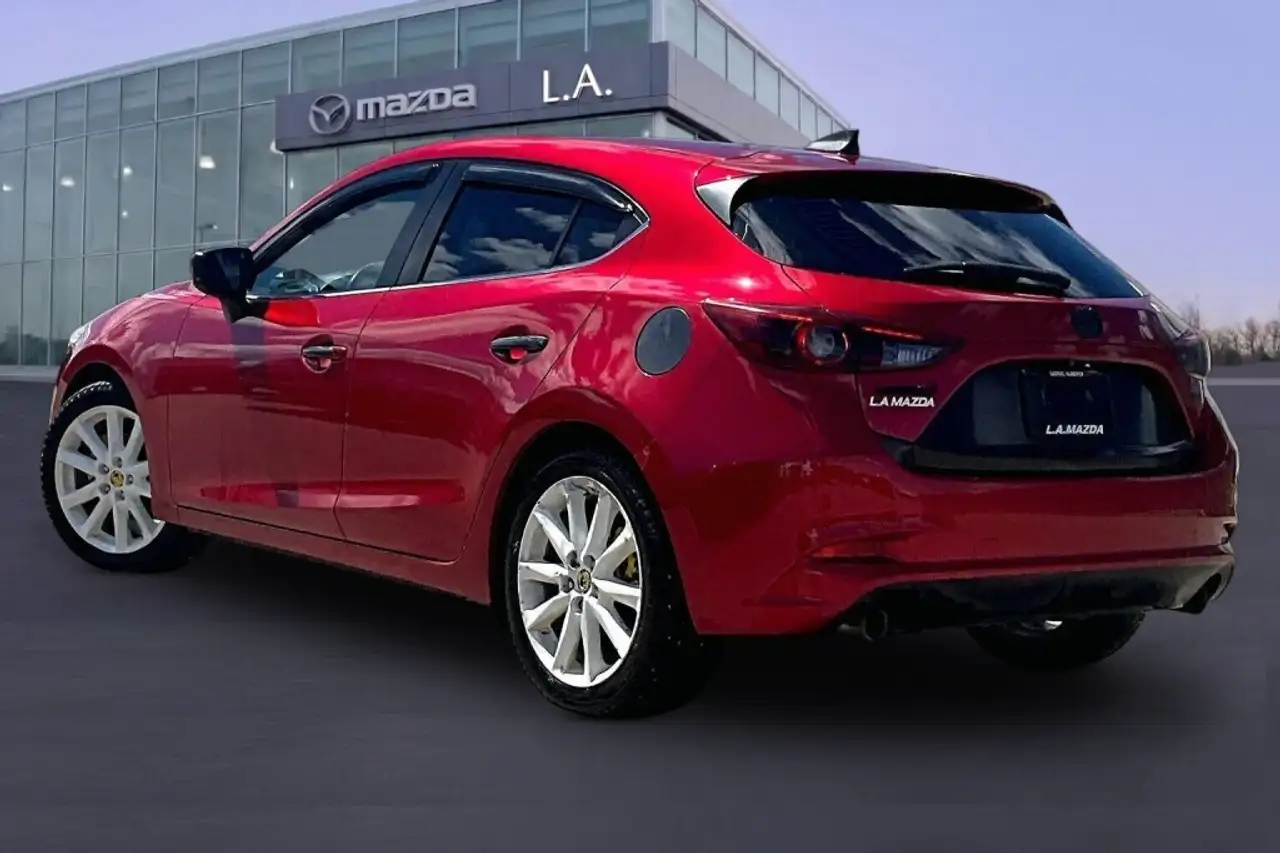 Mazda 3 снимка Mazda 3