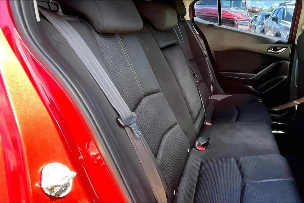 Mazda 3 снимка Mazda 3