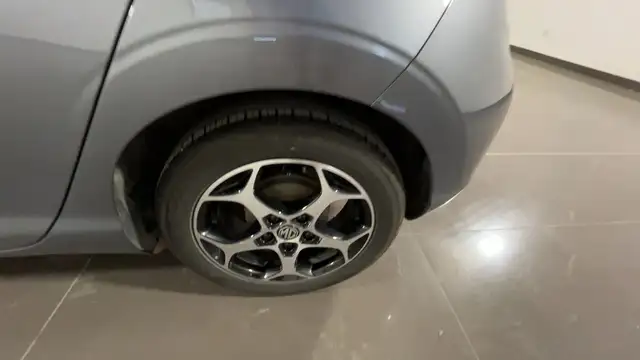 MG MG3 view 7
