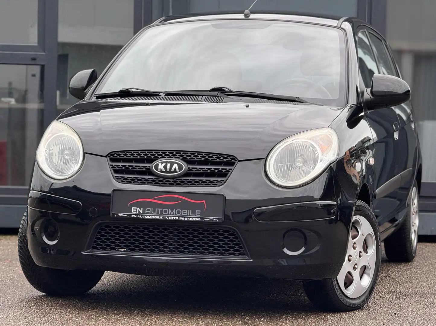 Kia Picanto 1.1 Attract|2.Hand|Servo|Radio|64.000km|TÜV| Schwarz - 1
