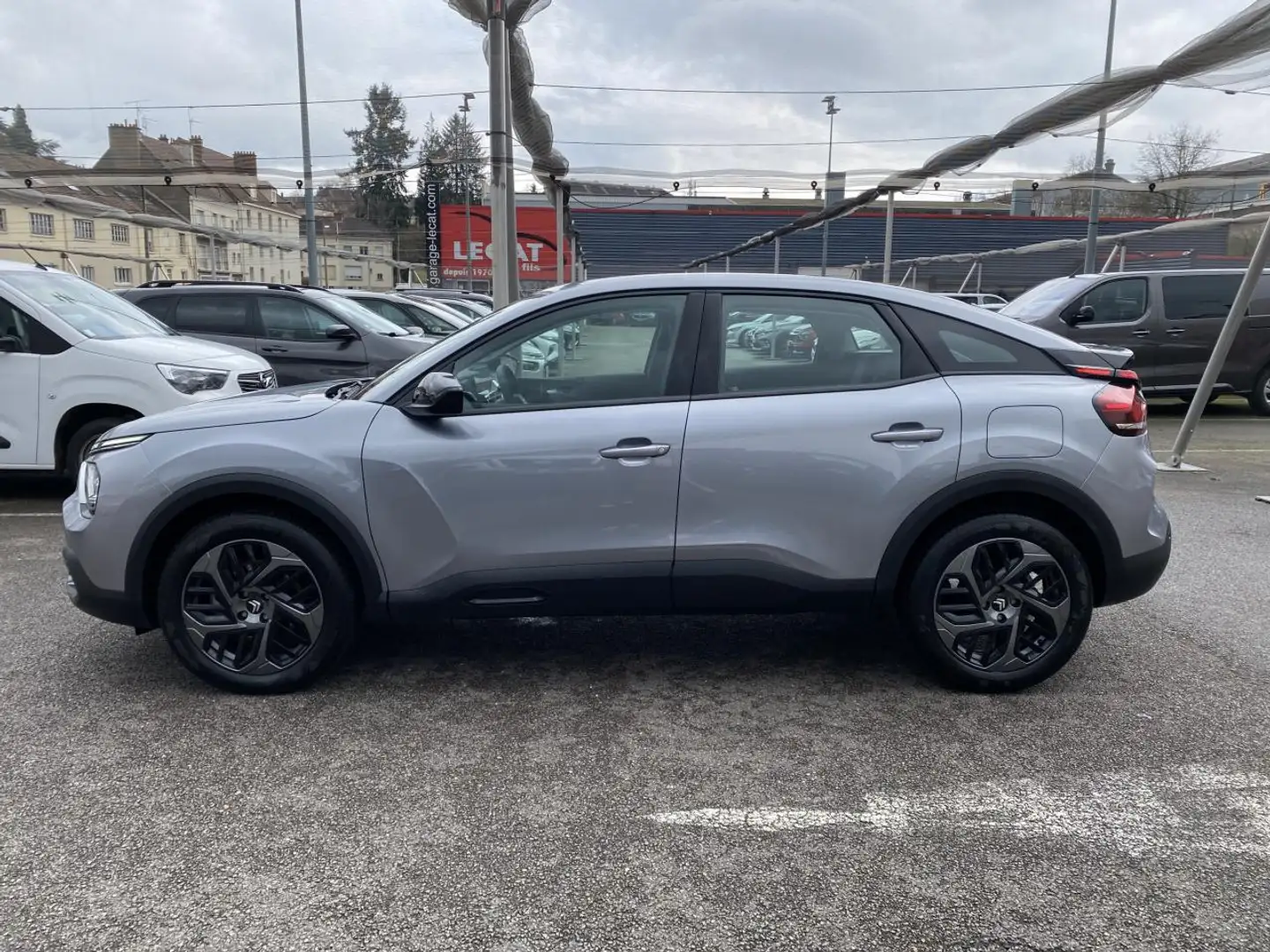 Citroen C4 III 1.5 BlueHDi 130 EAT8 Plus Gris - 2