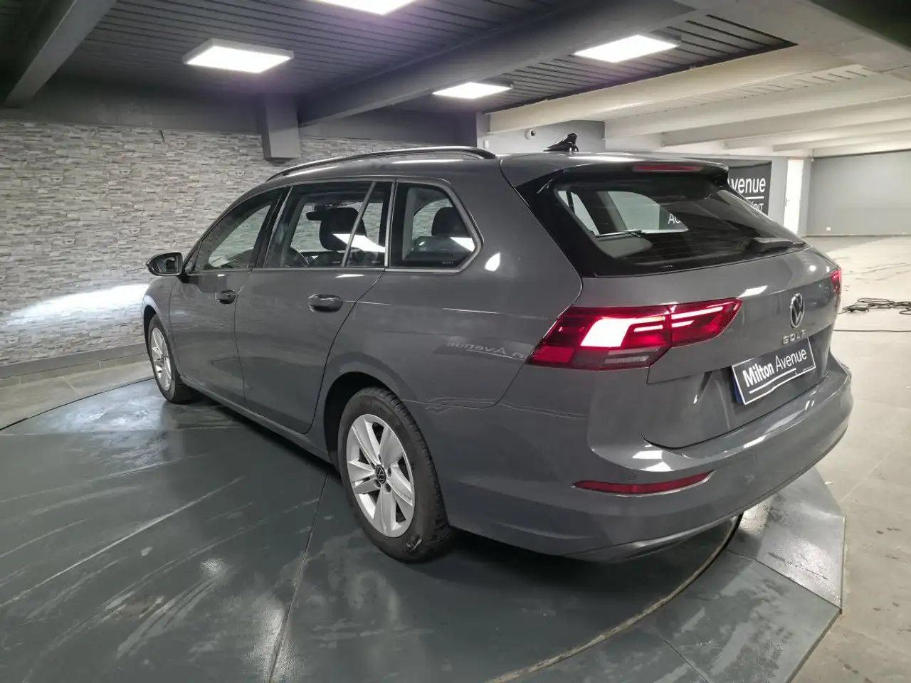 Volkswagen Golf Standard Model — photo 3