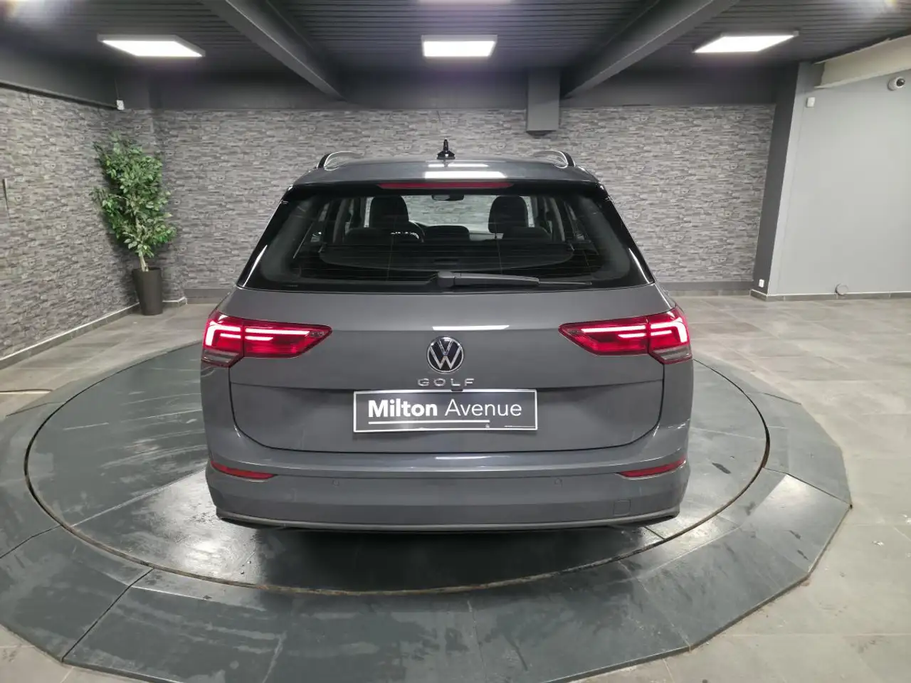 Volkswagen Golf Standard Model — photo 4