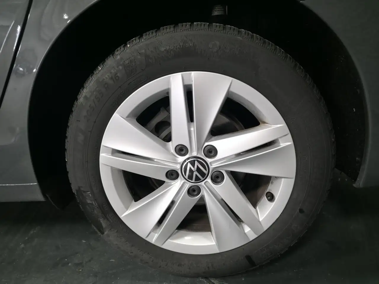 Volkswagen Golf Standard Model — photo 47