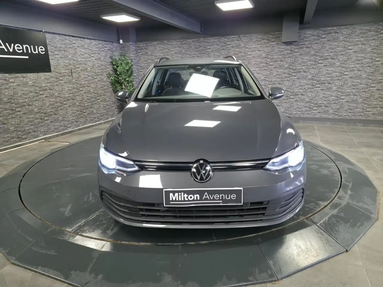 Volkswagen Golf Standard Model — photo 9