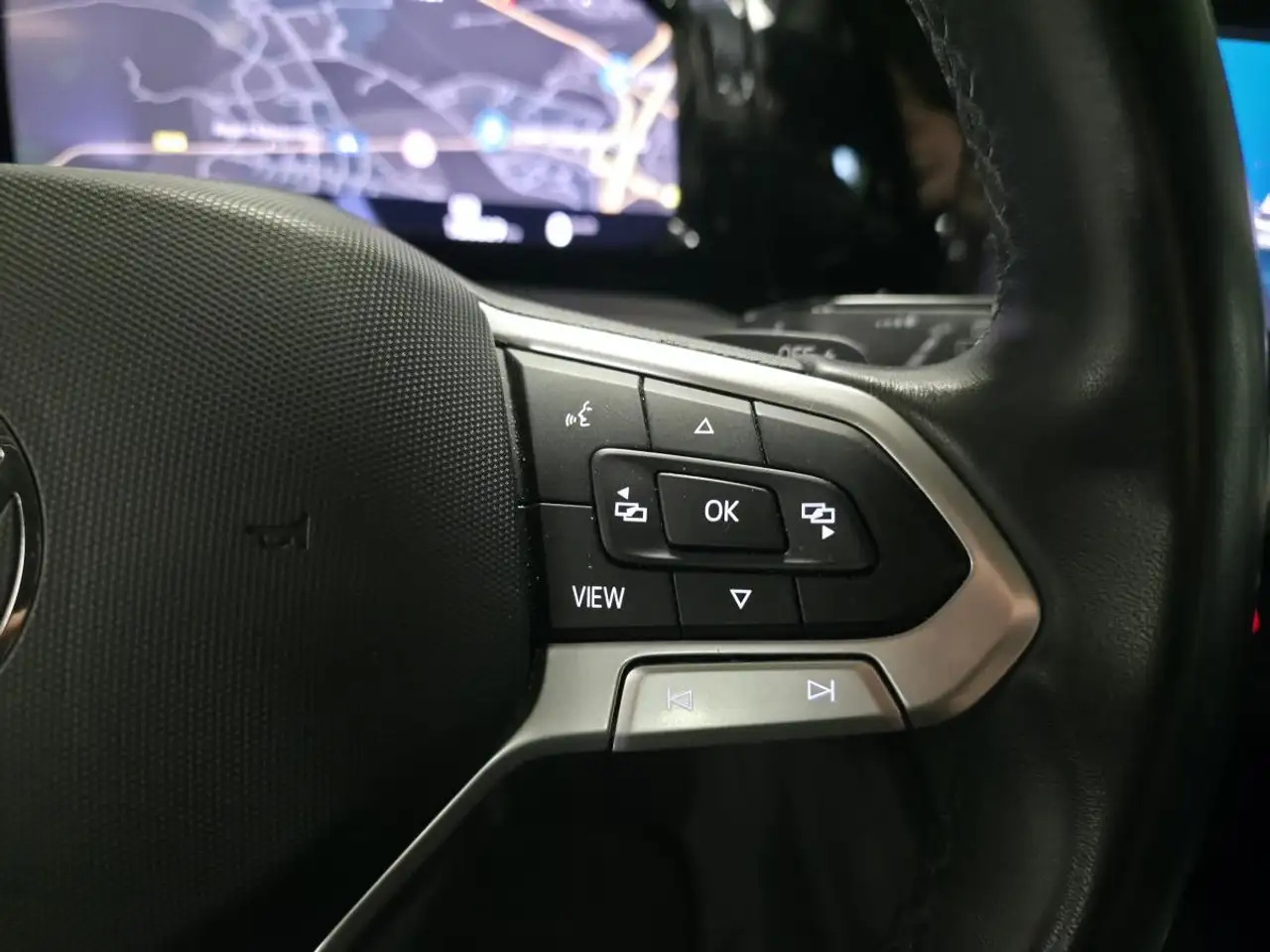 Volkswagen Golf Standard Model — photo 38